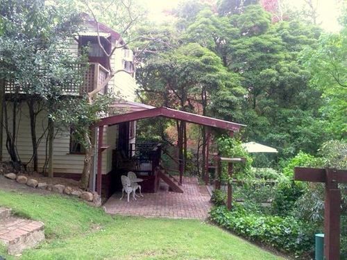 Stone'S Throw Cottage Bed And Breakfast Stadtteil Stadtteil Belgrave Exterior foto