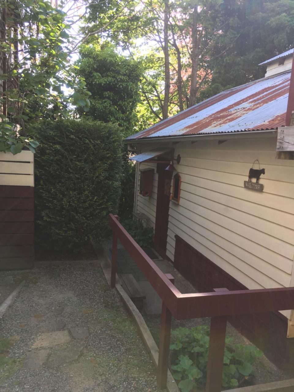 Stone'S Throw Cottage Bed And Breakfast Stadtteil Stadtteil Belgrave Exterior foto
